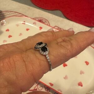 Elegant Silver and Black Gemstone Ring